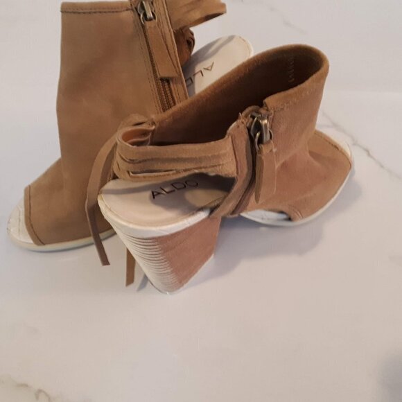 EUC Aldo Lennoxville tan suede open back bootie, 6 - Picture 6 of 8